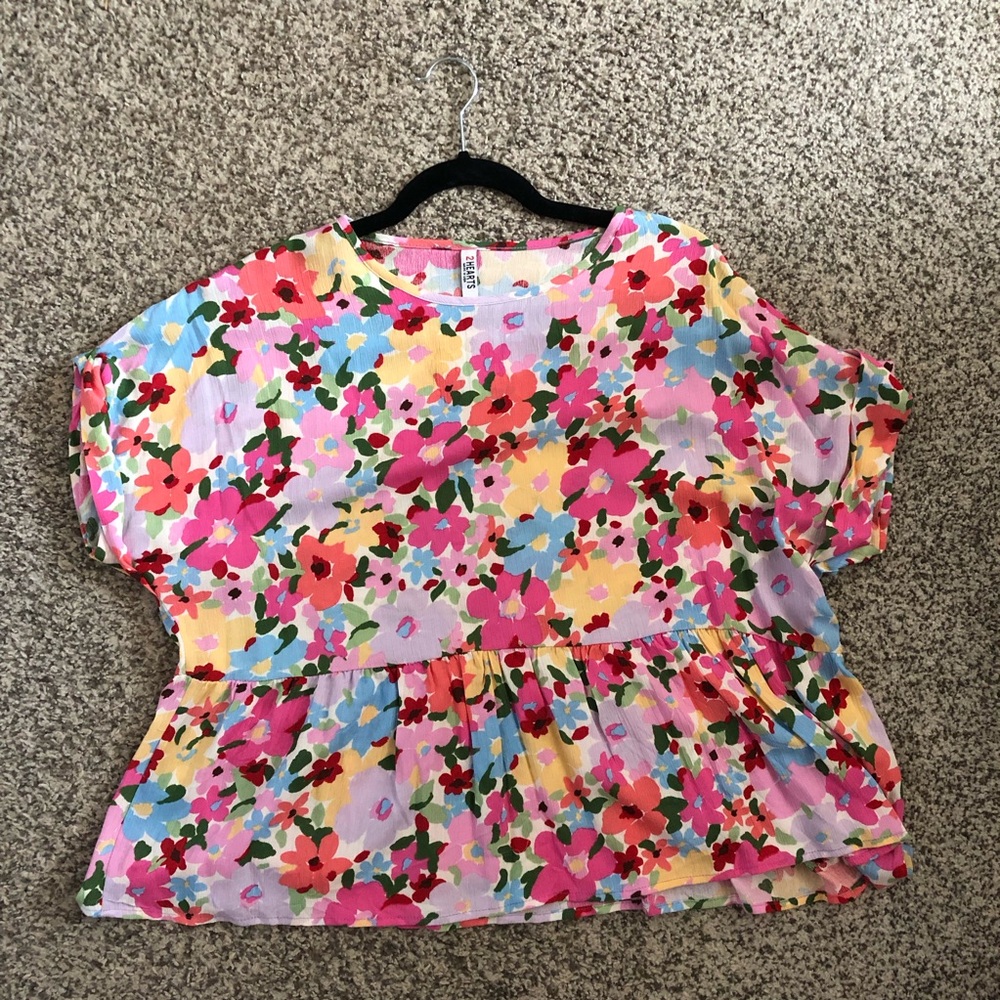 Women’s floral boutique babydoll top small short sleeve
